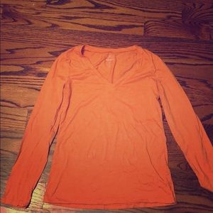 Long sleeve v-neck